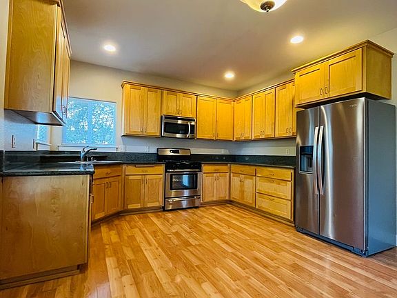 5th image of 10 Sunflower Ct