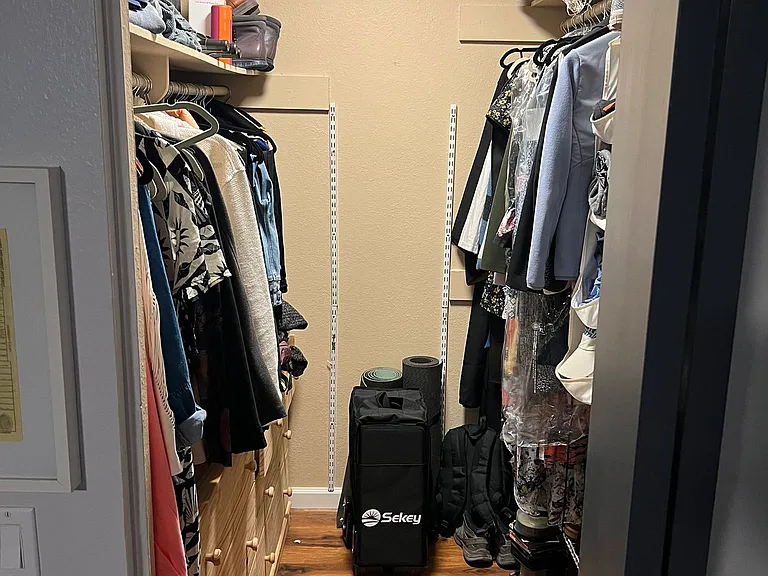 Both bed rooms have walk in closets