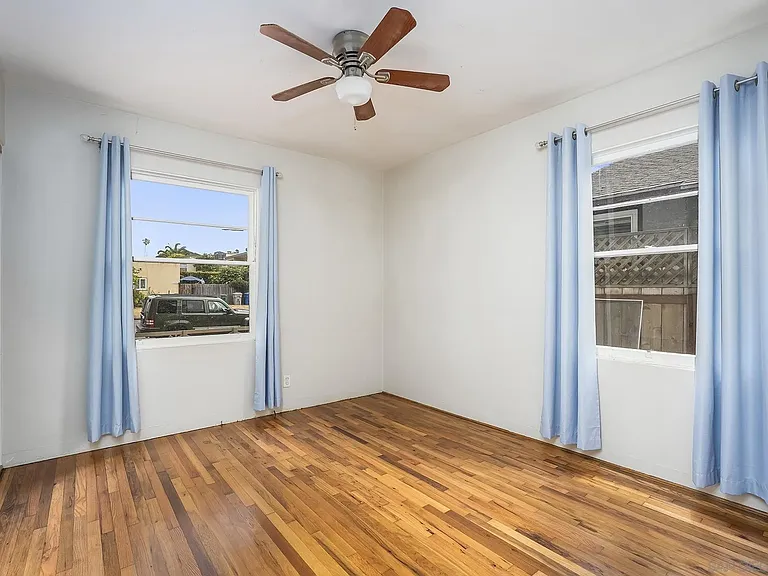 1537 Sunset Cliffs Blvd — Photo 13