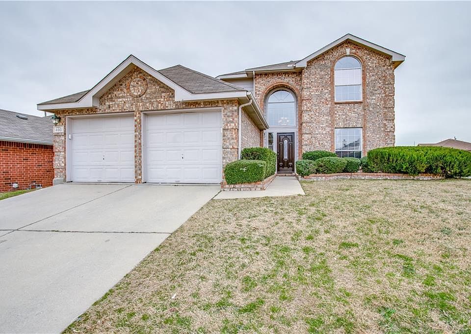 1st image of 400 Windy Hill Ln