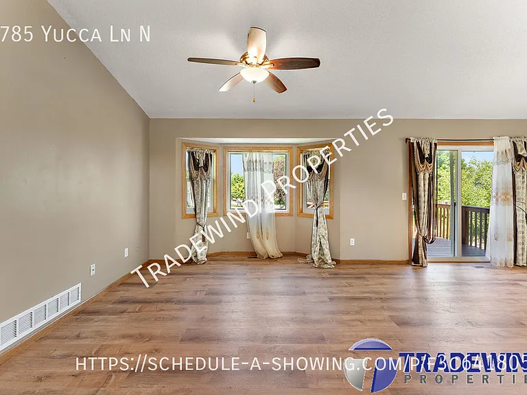 5785 Yucca Ln N — Photo 7