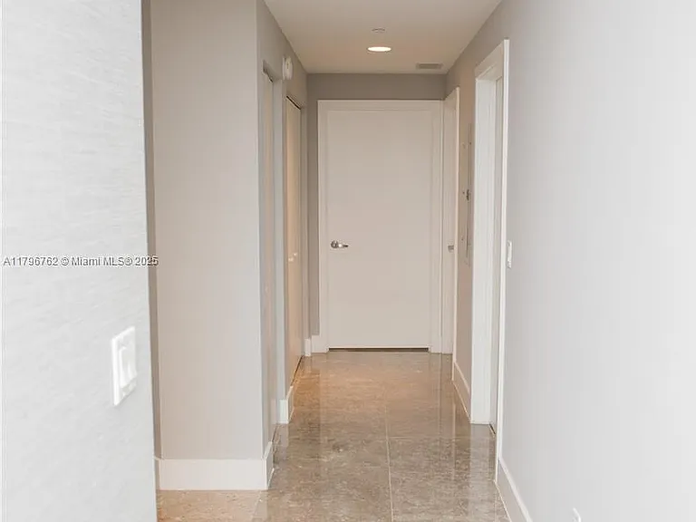 16385 Biscayne Blvd #2615 — Photo 23