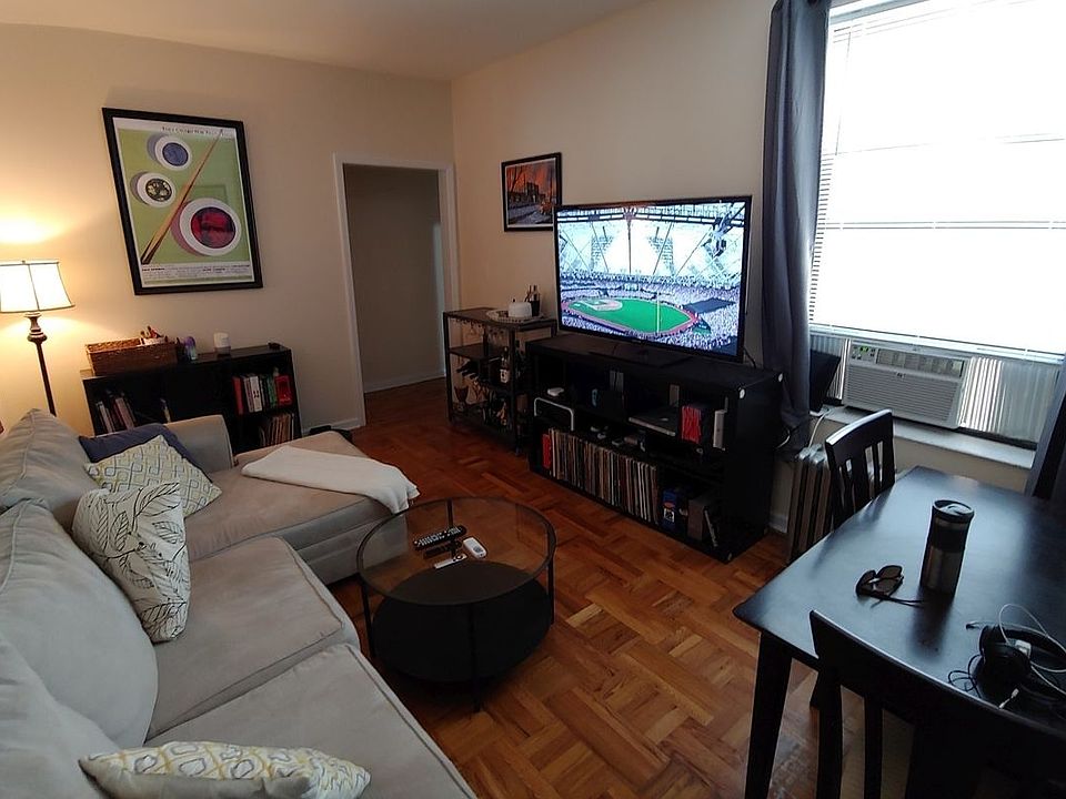 1st image of 2824 42nd St APT B3