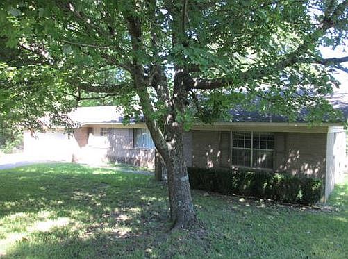1st image of 104 Moonmist Dr