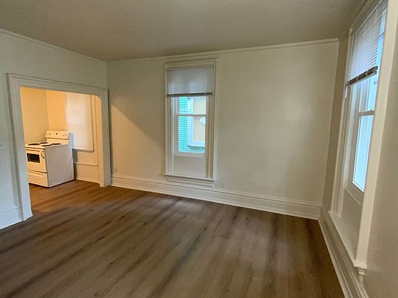 2nd image of 425 W Franklin St #1