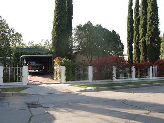 5th image of 7939 Atoll Ave
