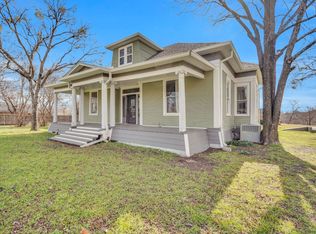 101 E Lamar St, Palmer, TX 75152
