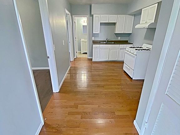 5th image of 4803 Boyd St #4224301