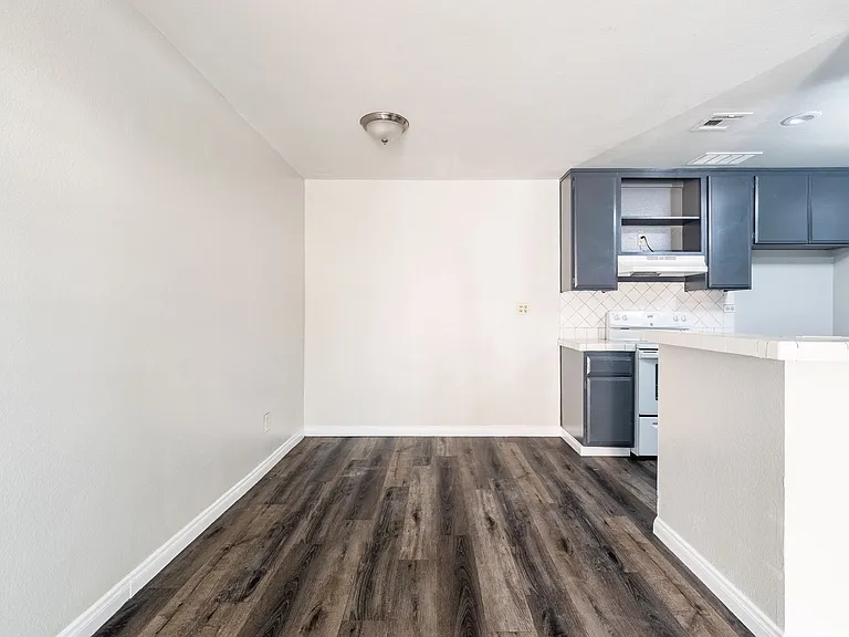 2300 S Hacienda Blvd #G4 — Photo 9
