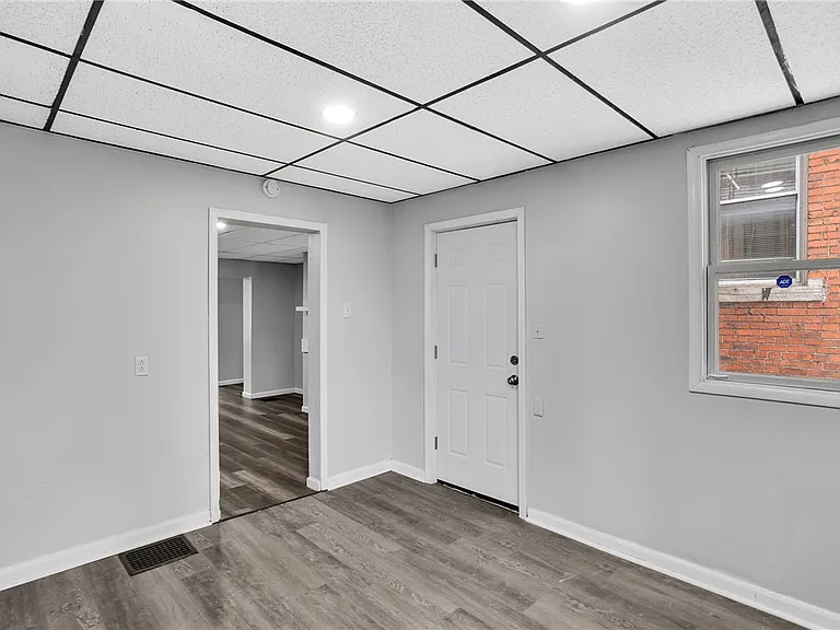 3246 Richardson Ave — Photo 18