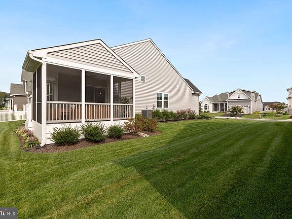 5th image of 31847 Carmine Dr