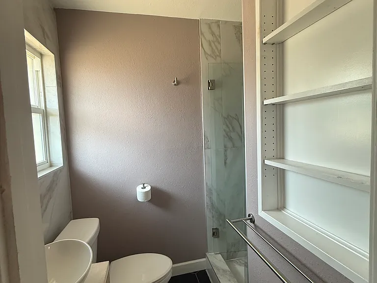 5305 Cloverdale Ln — Photo 42
