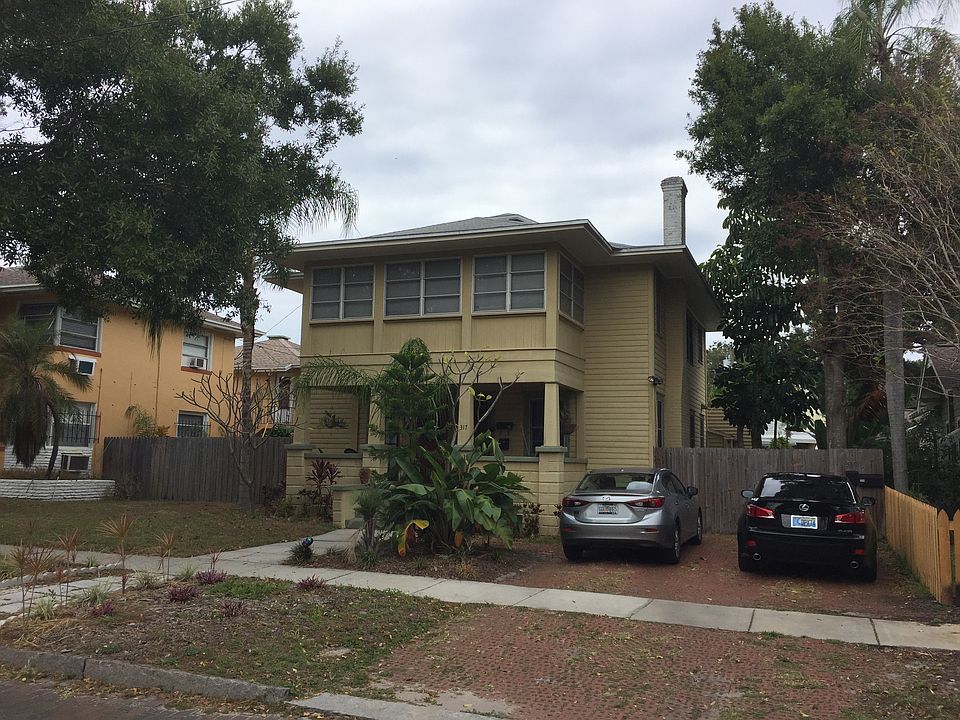 1st image of 315 11th Ave NE