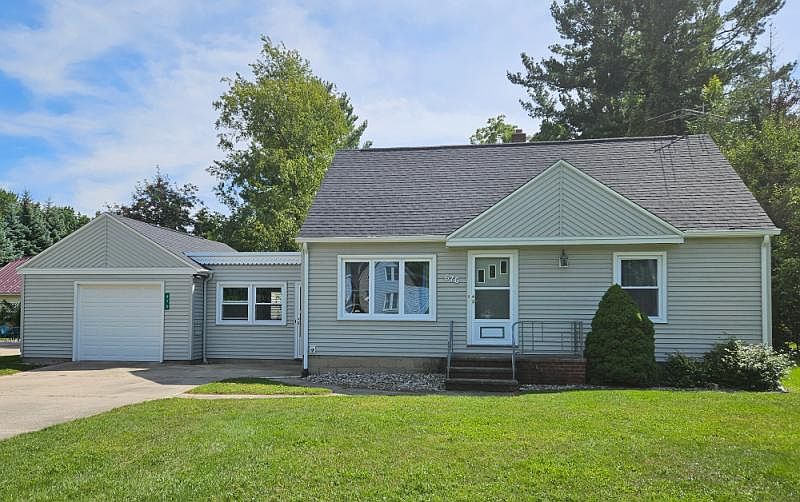 1st image of 676 E Sebewaing St