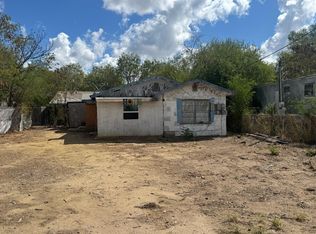2715 Cedar Ave, Laredo, TX 78040