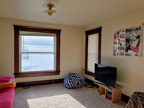 3rd image of 1607 S State St #2