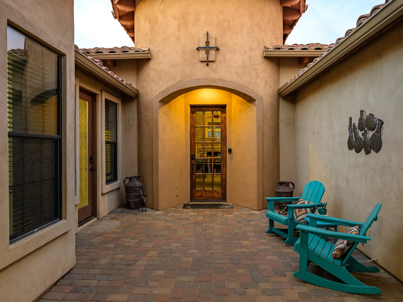 5 bed, 3017 sqft, $4,500 — Photo 3