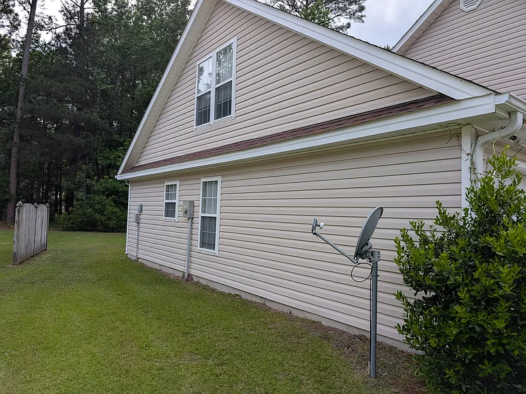 325 Neuchatel Rd — Photo 8
