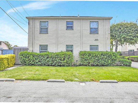 3rd image of 523 Matadero Ave
