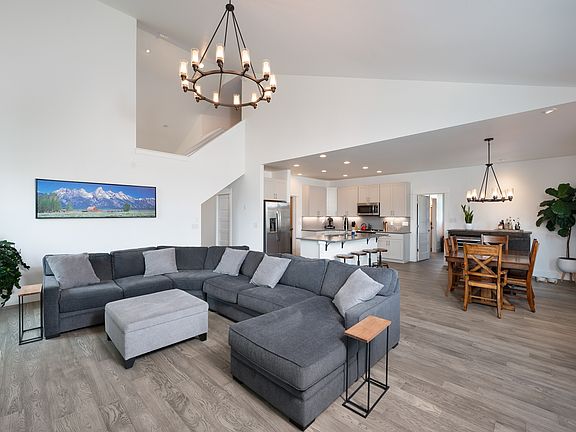 5th image of 3017 Flurry Ln