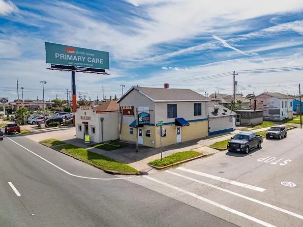 5427 Broadway St #A, Galveston, TX 77551