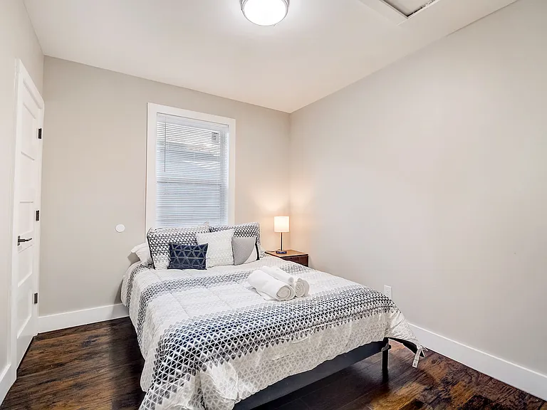 317 N Forest Ave — Photo 16