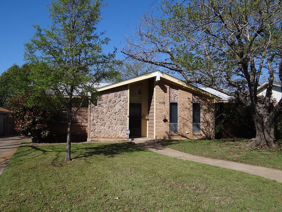 1st image of 1018 N 66th St