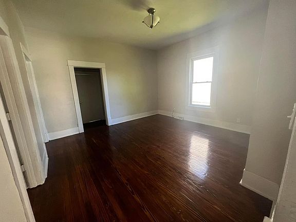 3rd image of 425 Bullitt Ave SE #A