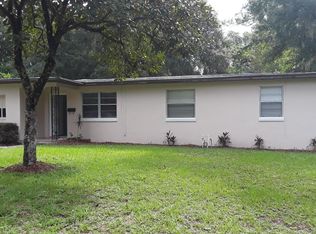 2161 Maple Leaf Dr E, Jacksonville, FL 32211