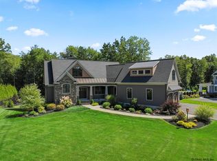 16 Rose Ter, Saratoga Springs, NY 12866