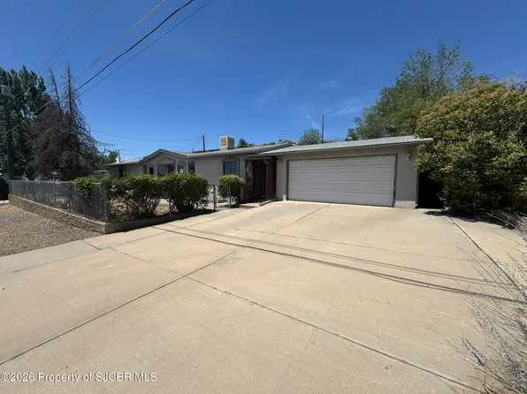 6101 Marseille Blvd, Farmington, NM 87402