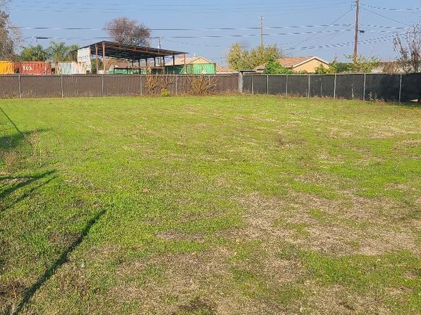1883 E Vine Ave, Fresno, CA 93706