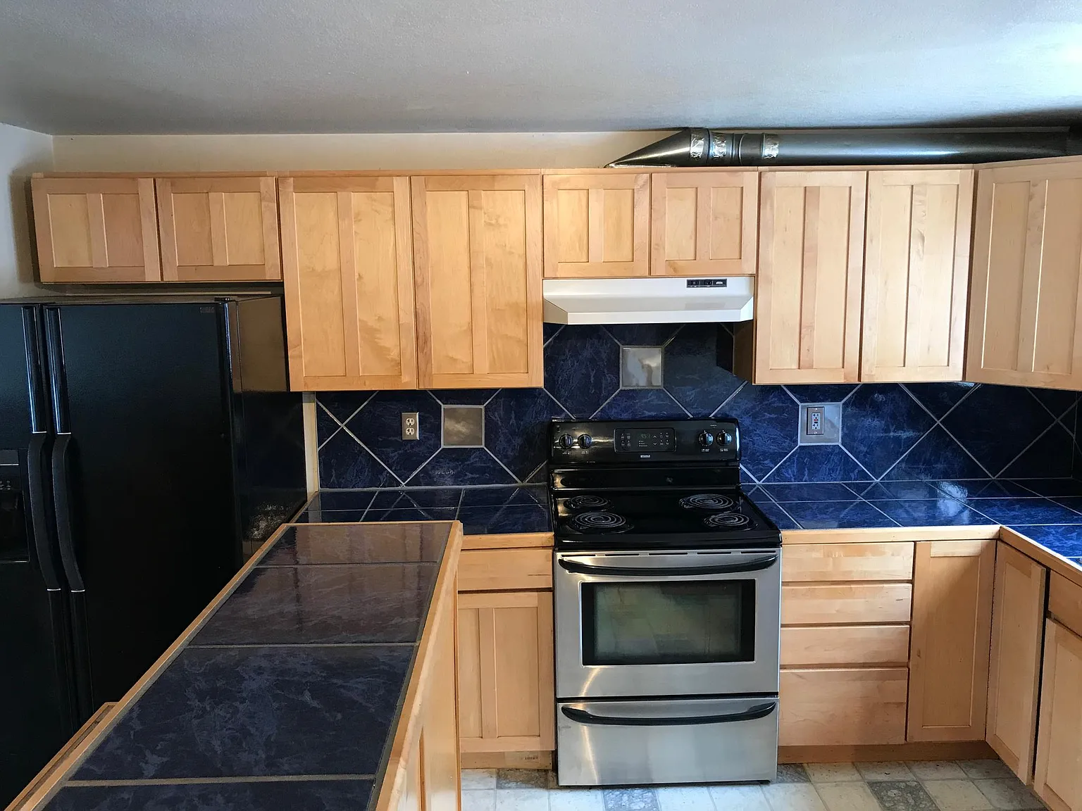 3184 Ingles Ln — Photo 2