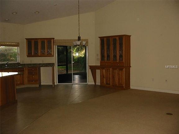 5th image of 585 Seneca Oaks Cir