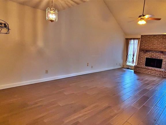5th image of 13871 Hollowgreen Dr