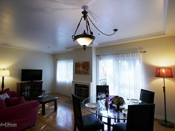 4th image of 1315 S Saltair Ave APT 102