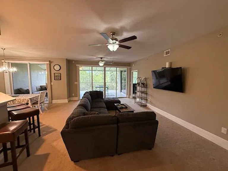 269 Vintage Bay Dr #C-3 — Photo 4
