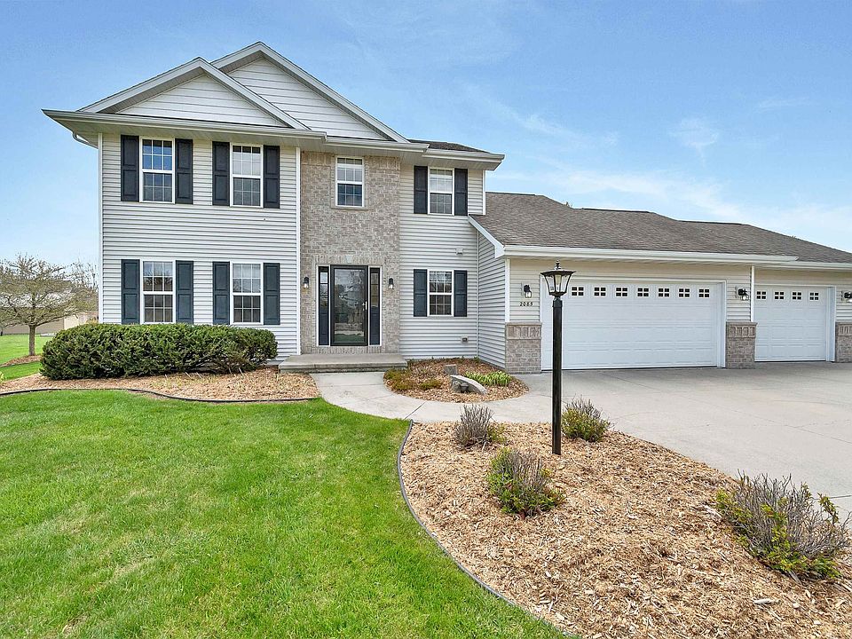 1st image of 2085 Bracton Rd