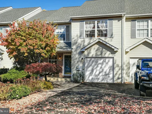 6186 Mountain Laurel Ct, Pipersville, PA 18947