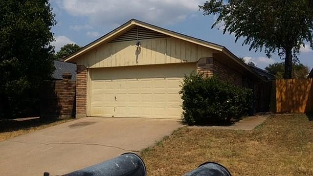 1st image of 10706 Lone Pine Ln