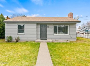 1412 S 18th Ave, Yakima, WA 98902