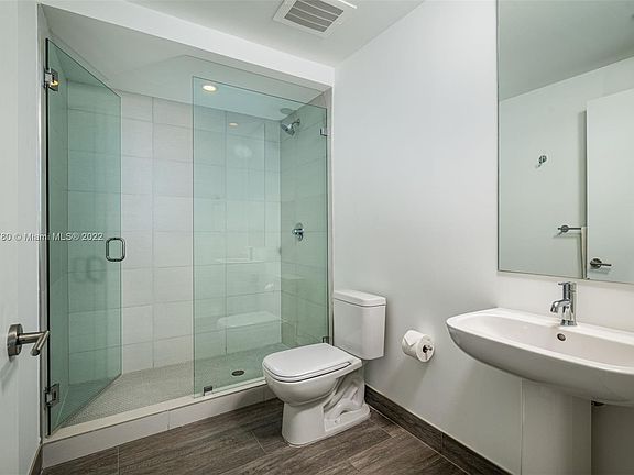 2nd image of 2900 NE 7th Ave #3
