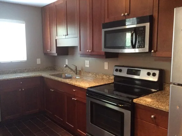 125 N River Dr, Sandy Springs, GA 30350