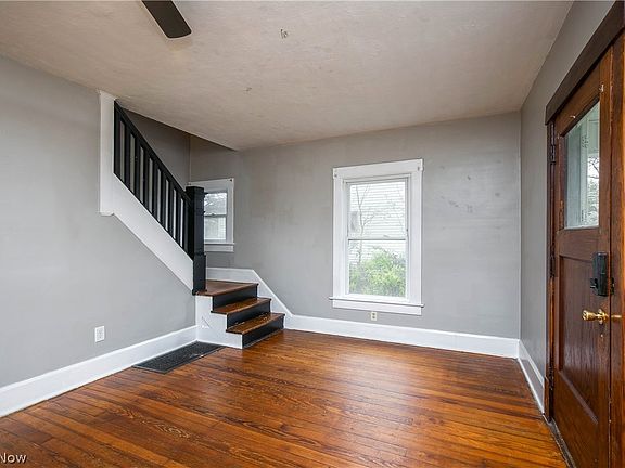 3rd image of 2 Ohio Ave NE