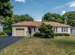 69 Arlidge Dr, Rochester, NY 14616