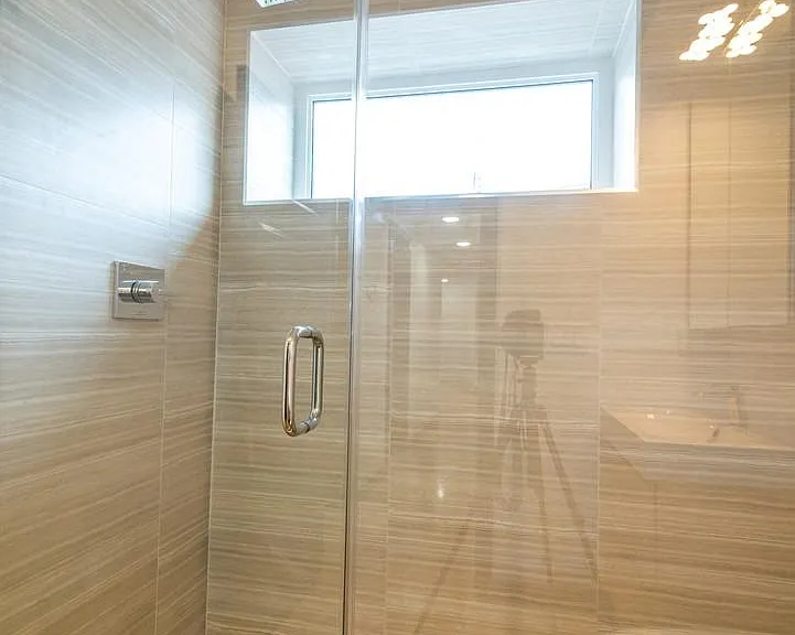 114 Richmond St #2RE — Photo 32