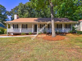 4090 Knotty Oak Trl, Douglasville, GA 30135