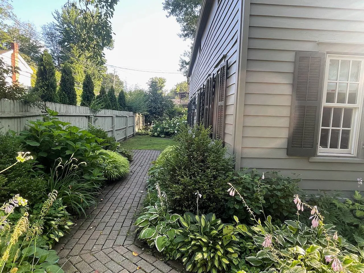 3 bed, 2.0 bath, $7,000 — Photo 3