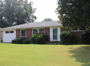 806 Tyler Ave, Muscle Shoals, AL 35661