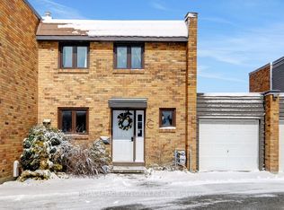 3920 Old Richmond Rd #C, Ottawa, ON K2H5C6